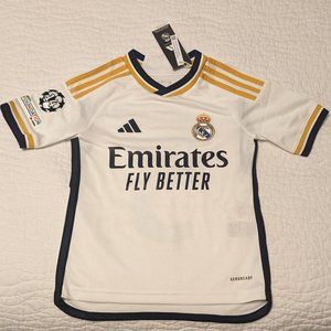 Bellingham Size 7-8Y/128 Real Madrid soccer jersey